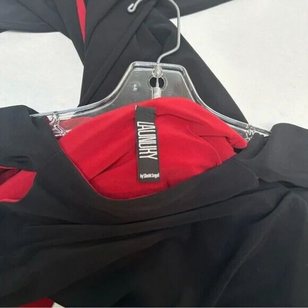 Laundry by Shelli Segal NWT Black Dress Cut-Outs Split Sleeve Red Belted size 2 - Picture 2 of 5